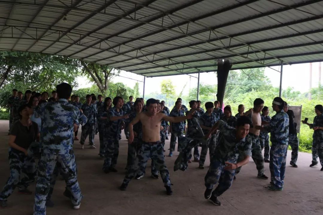 广州钛马赫别墅家装“潜能”拓展训练-27