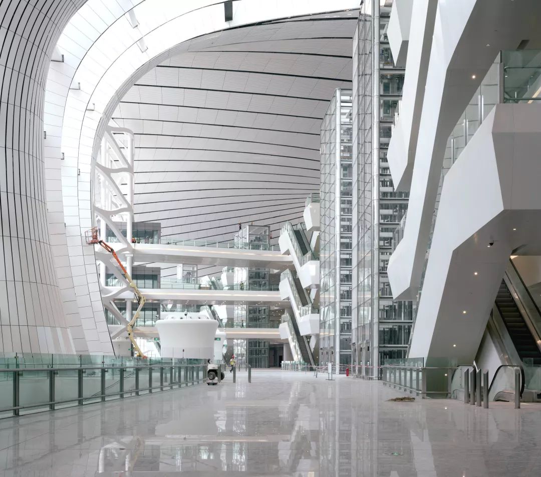 北京大兴国际机场,巨型交通枢纽的室内设计魅力-43