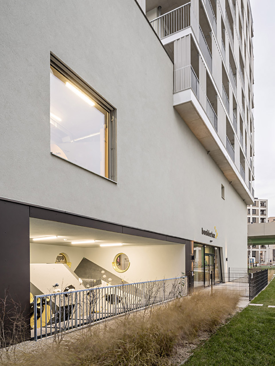 维也纳 Le Lac Sportif 住宅综合体丨奥地利维也纳丨einszueins architektur-13