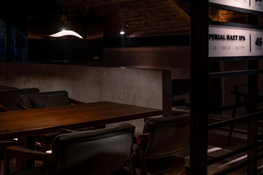 郭莘设计丨老厂房改造,市井里的有鲤酒馆丨中国西安-43