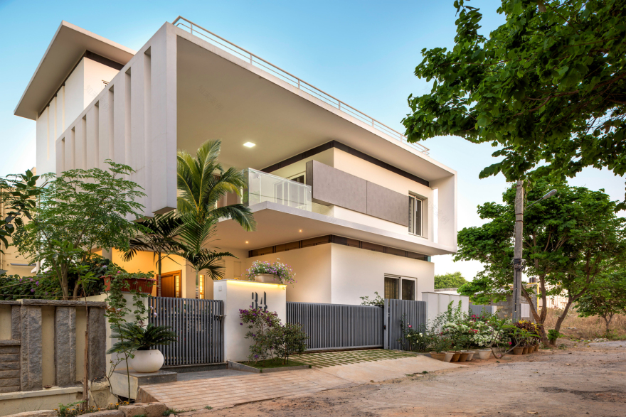 树拥抱者 · 印度班加罗尔的自然现代住宅-13