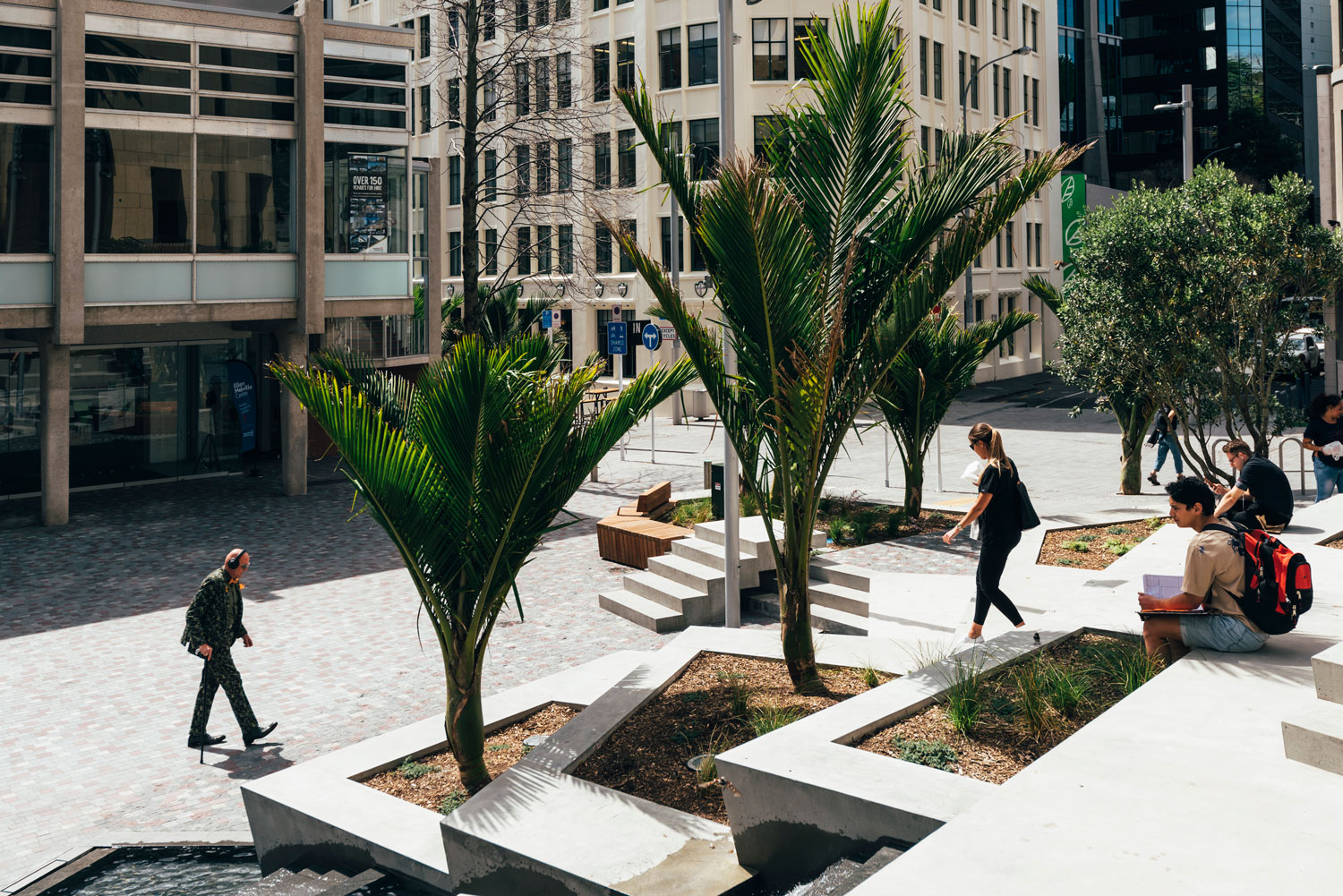 新西兰奥克兰市中心的公共艺术绿洲——Freyberg Place-6