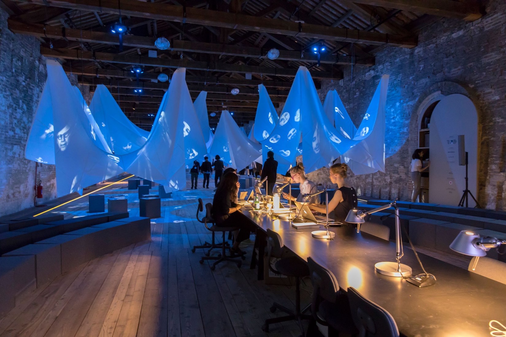 Vardiya,the Shift（土耳其馆参展威尼斯建筑双年展项目）丨未明确提及设计相关,有策展团队Kerem Piker等-4