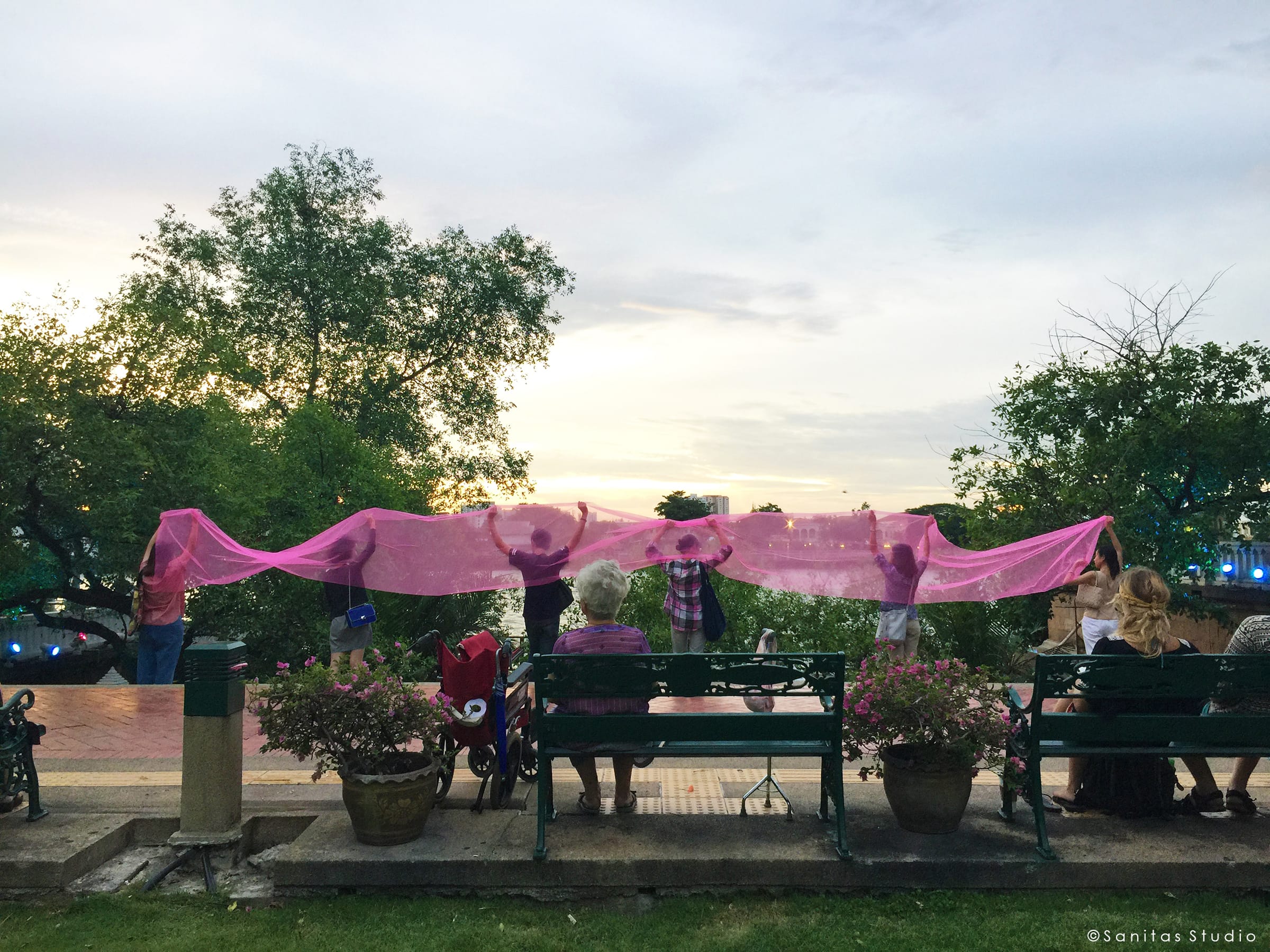 泰国湄南河艺术设施(River Ordination)-10