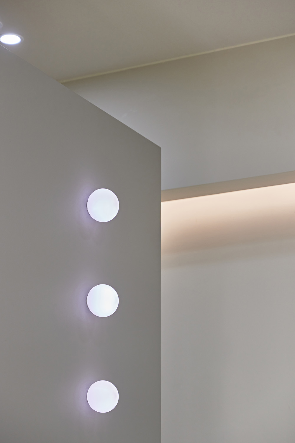 现代简约风格的 16 平米美容室内设计-18