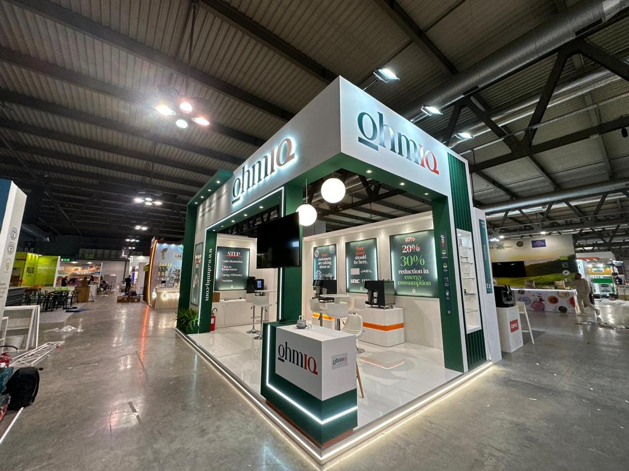 OHMIQ 7X4M STALL DESIGN IN DUBAI-2