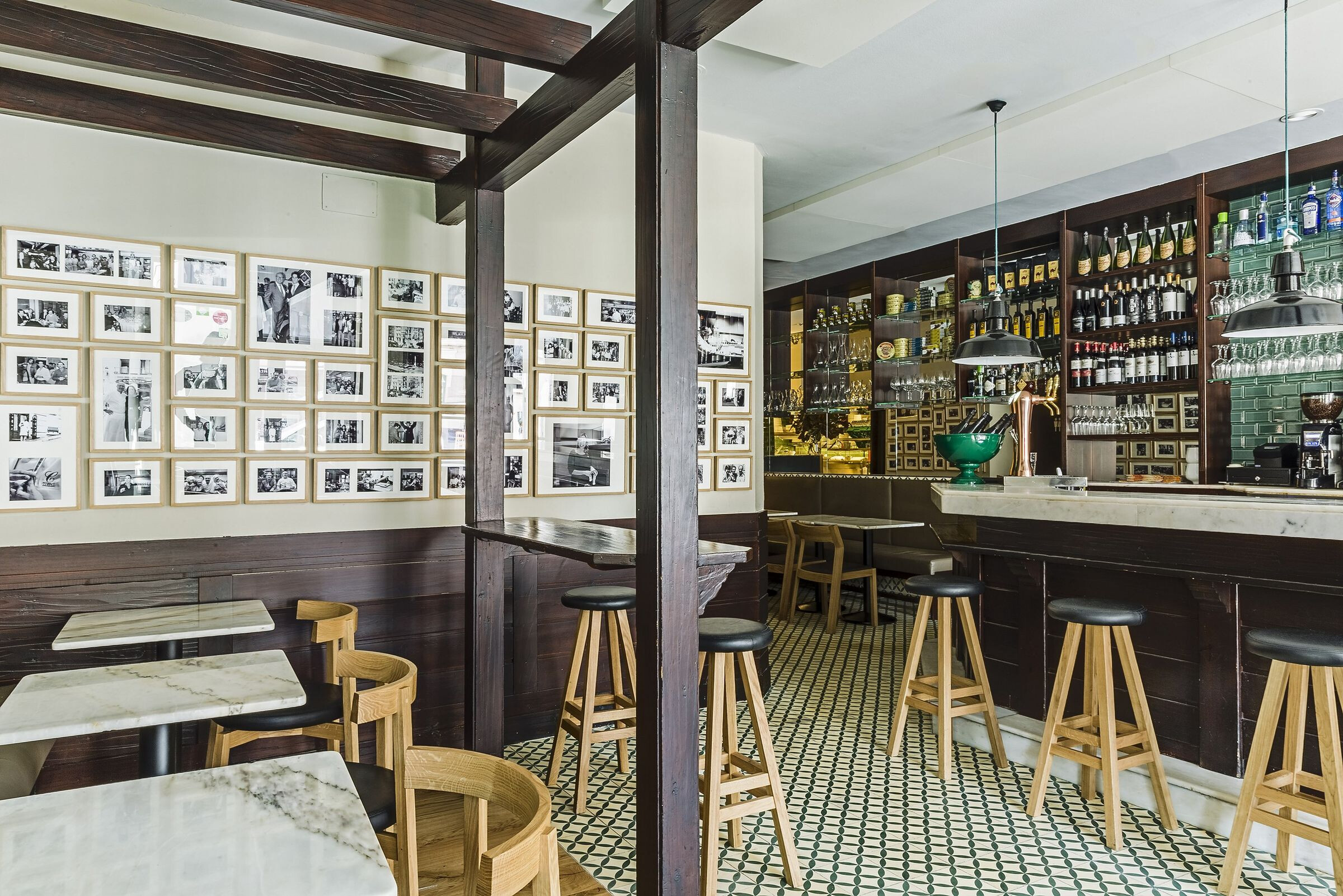 重塑历史印记，打造优雅餐饮空间-24