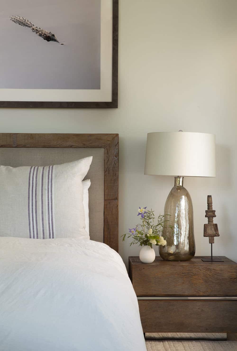 Enchanting mountain retreat in Truckee surrounded by an idyllic setting-16