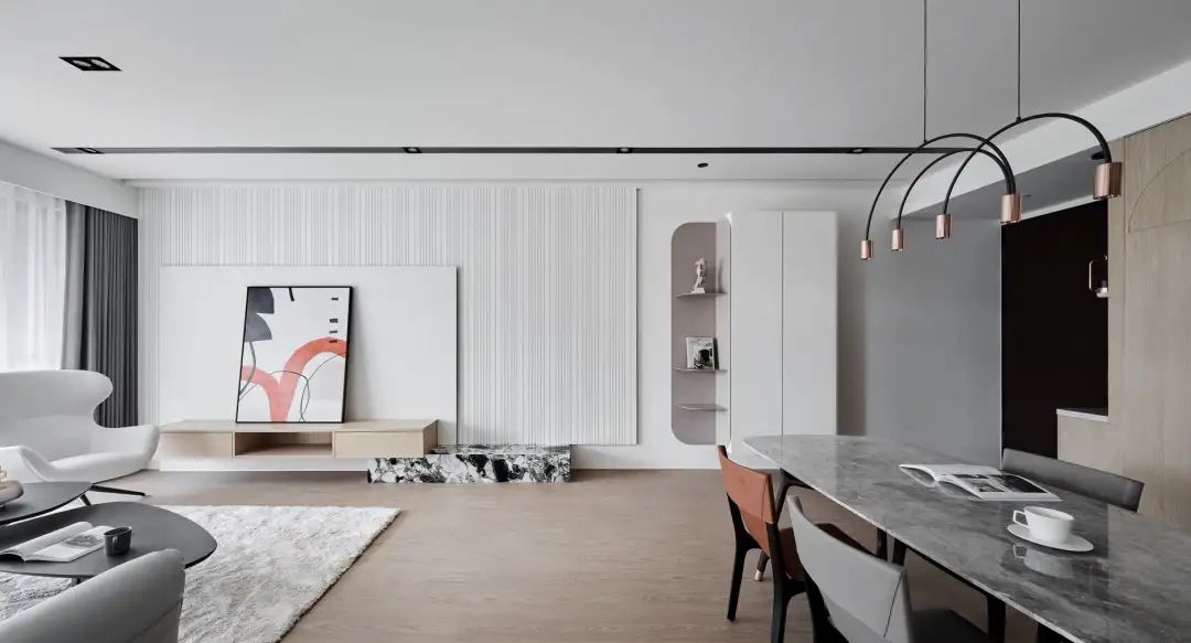 奶油色与白的优雅碰撞，岳蒙最新作品诠释空间魅力-2