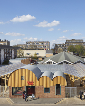 安琪儿院子丨英国伦敦丨Jan Kattein Architects