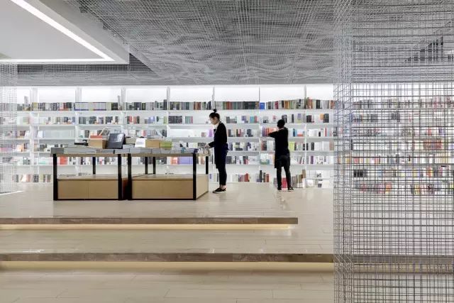 造梦空间 | 遨游太空中的读书体验-20