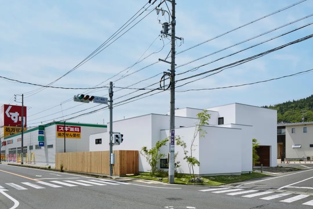 日本岐阜县 171 平米一户建 | L 型布局打造城市花园住宅-13