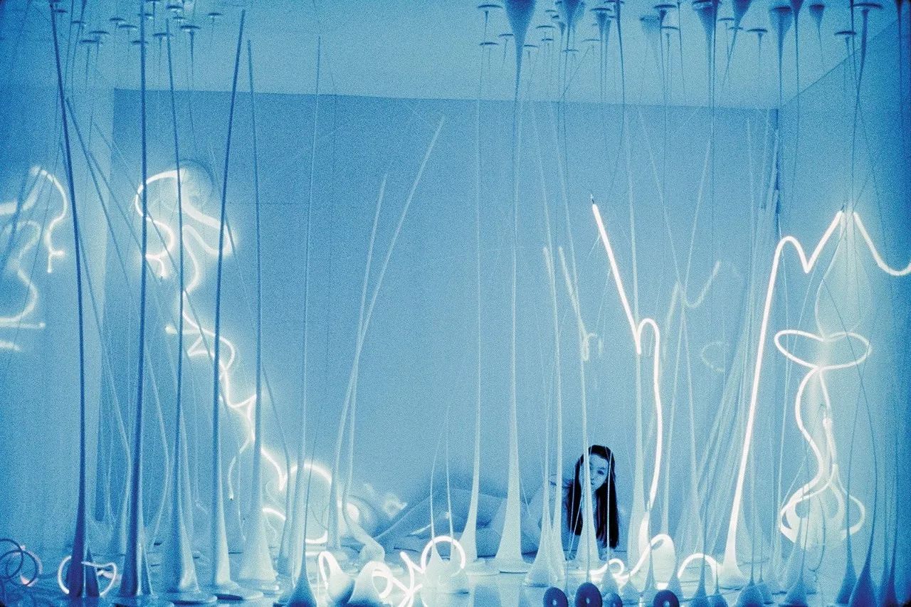 梦幻般的光与色彩 | Dale Chihuly 的玻璃艺术世界-7