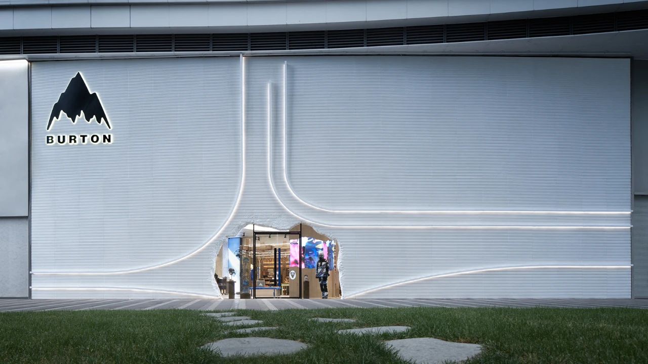 单板滑雪品牌伯顿 BURTON 成都旗舰店设计丨中国成都-0