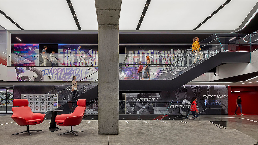 NFL 媒体总部 | 创新科技融入垂直校园设计-1