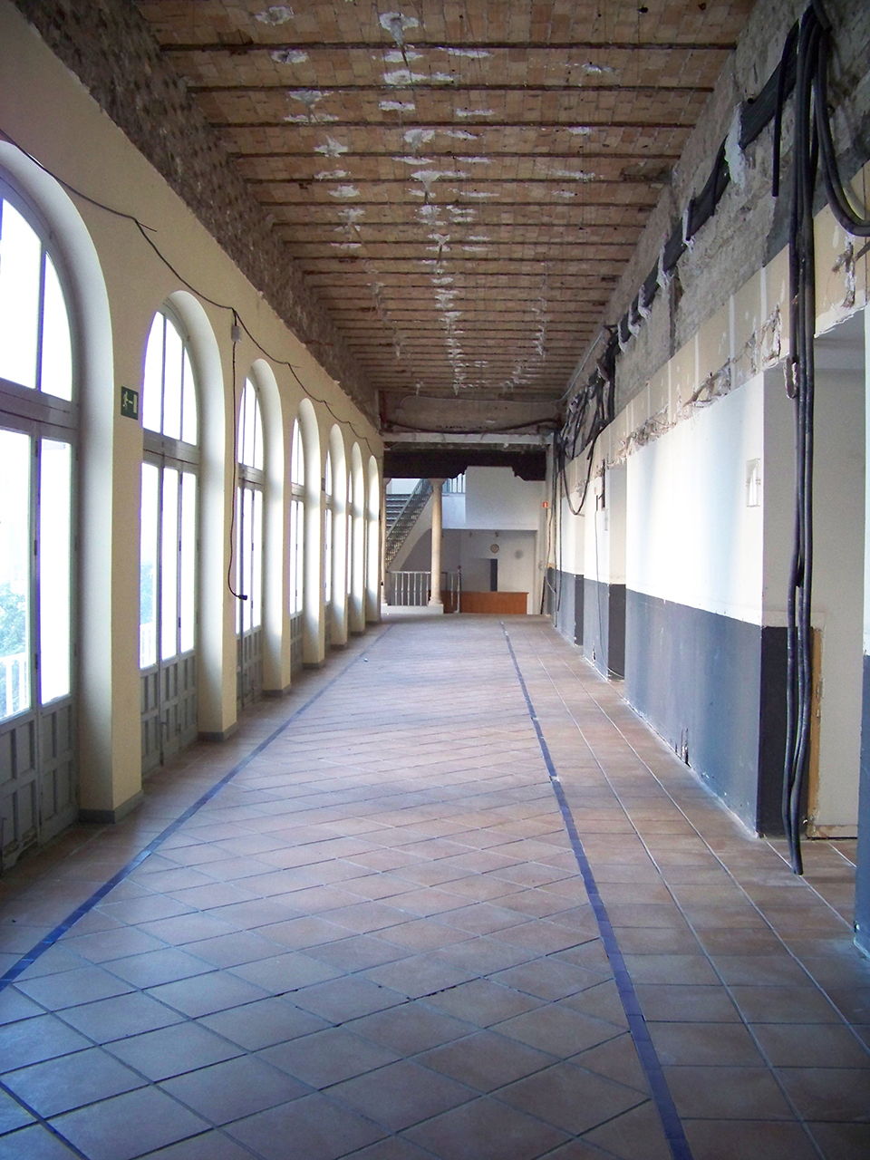 旧修道院里的艺术空间，西班牙 / sol89-33