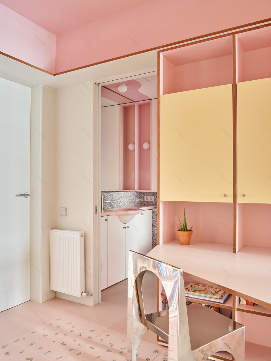 多彩“蛋糕公寓”丨西班牙巴塞罗那丨西班牙 AMOO 设计事务所-11