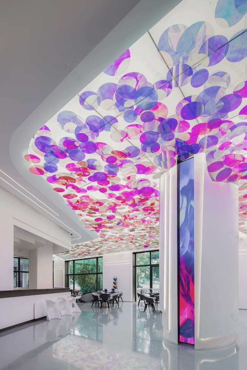 上海中海长宁第售楼处——炫彩烟花美学空间-40