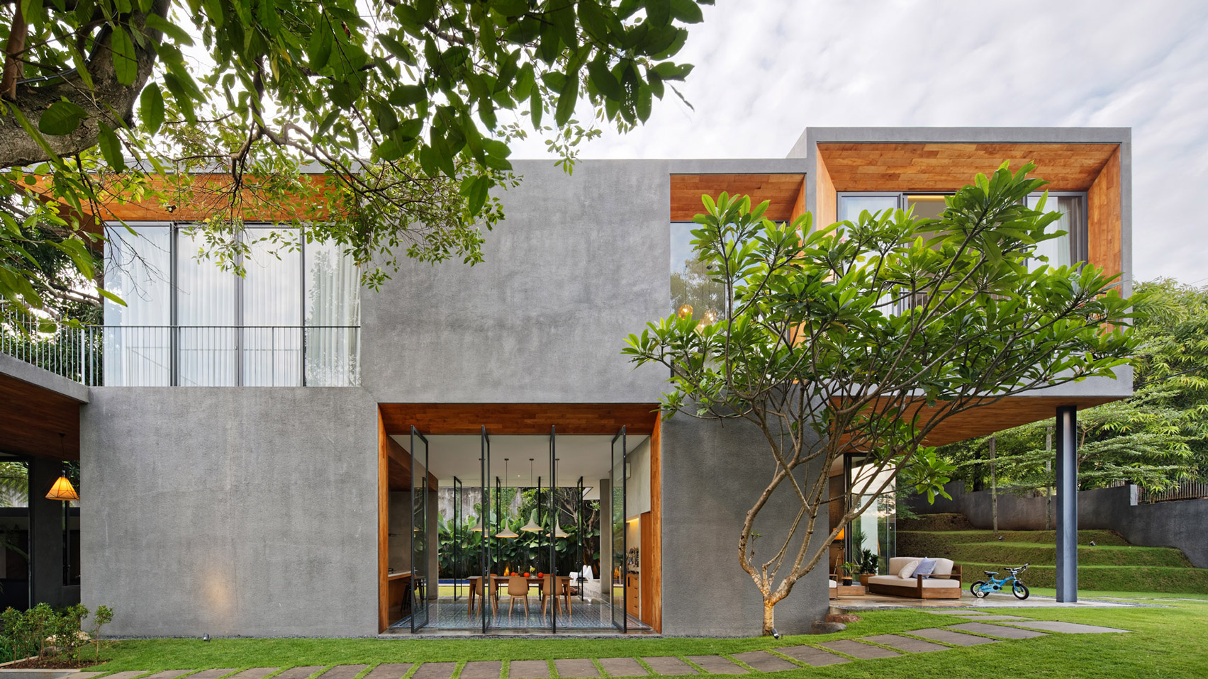 Pivoting doors offer breezes at Tamara Wibowo's Indonesian home-0