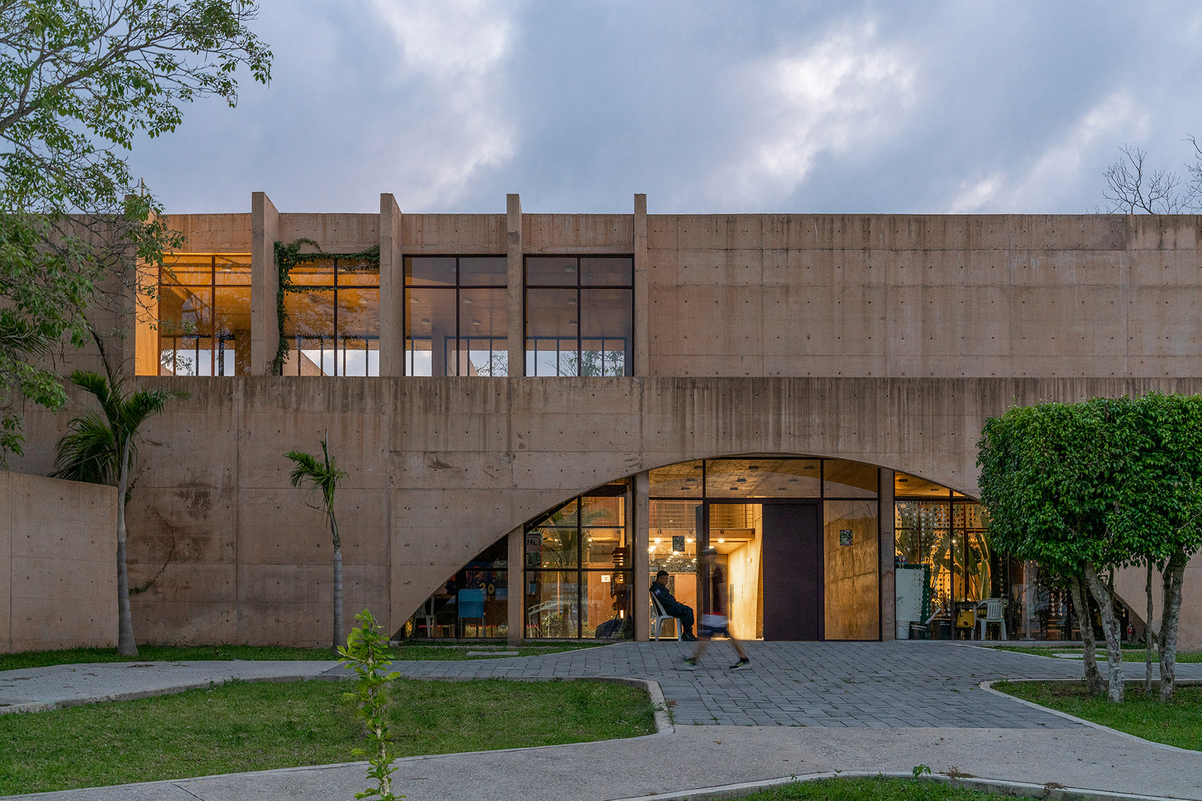 社区发展中心，墨西哥 / CCA-28