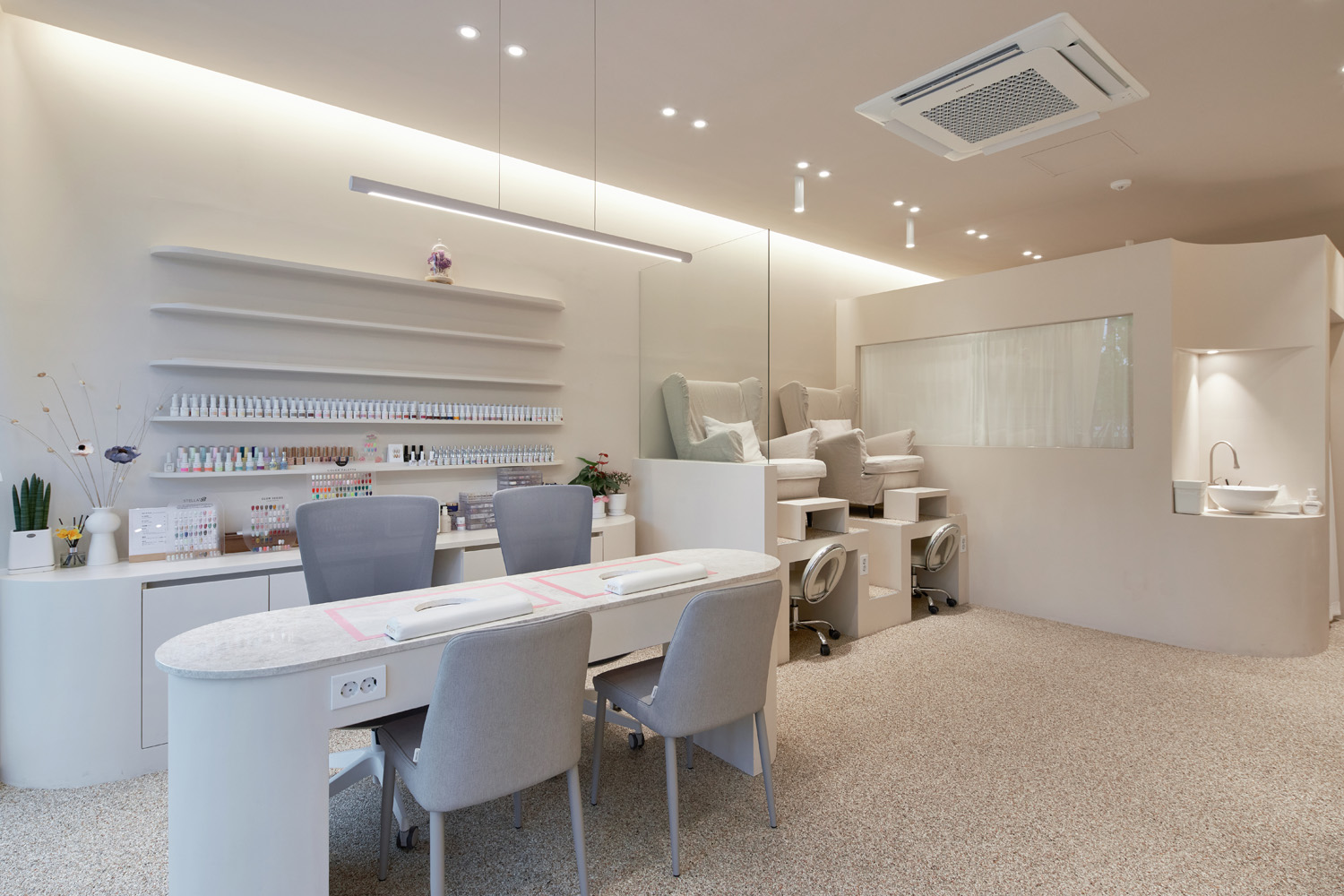 12 坪现代简约白调室内设计案例-3