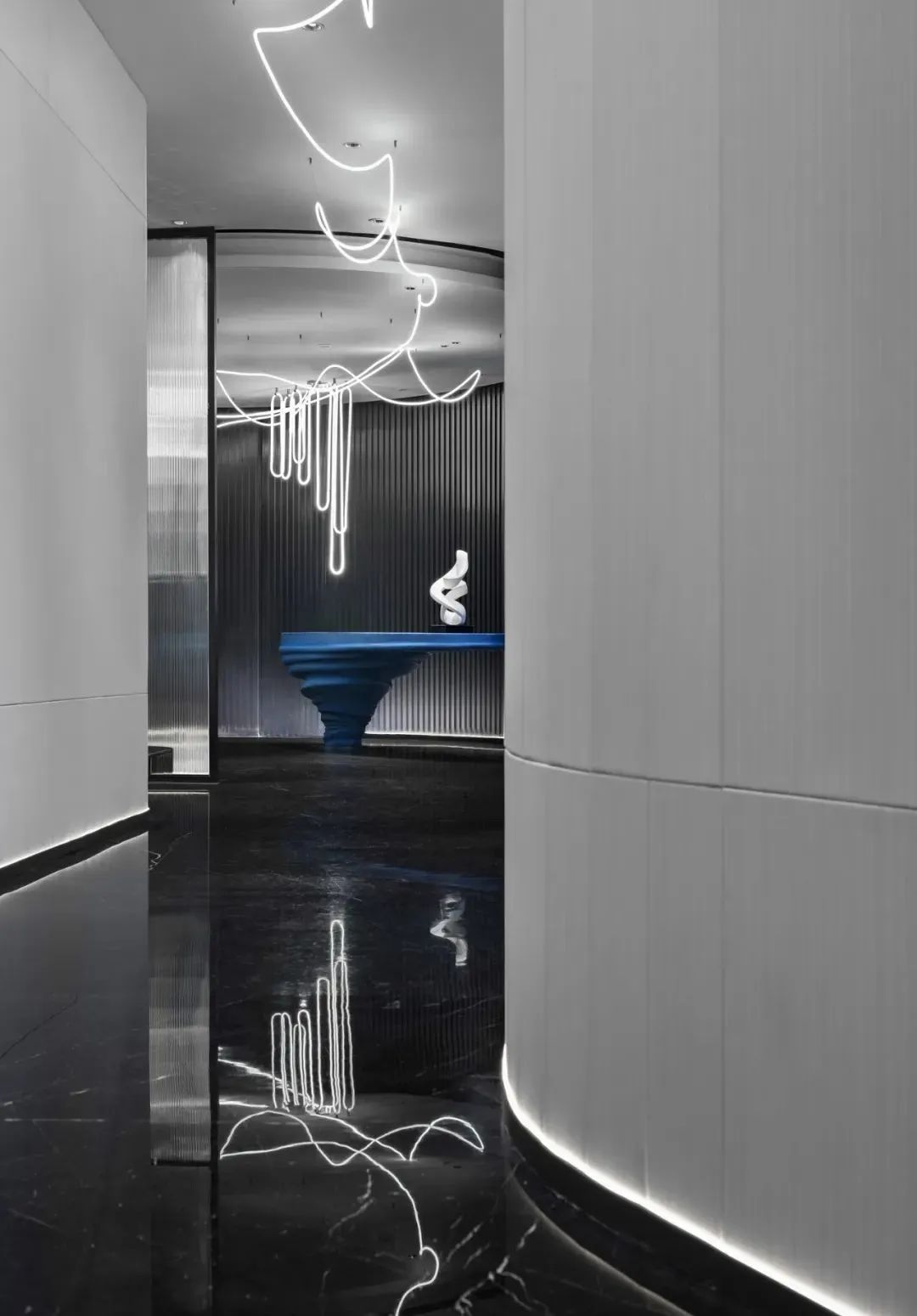 成都旭辉·锦官天宸营销中心 | 自然韵律的现代空间-14