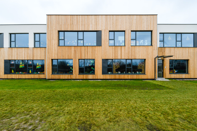 波兰华沙“特伦德”幼儿园——木质外墙、丰富功能区的创意设计-18