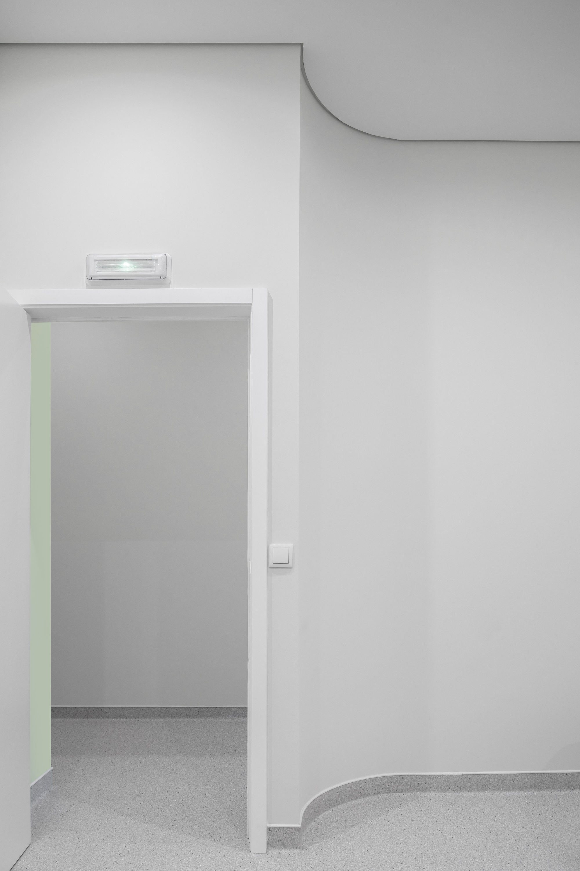 Physiotherapy Clinic / Hinterland Architecture Studio-44