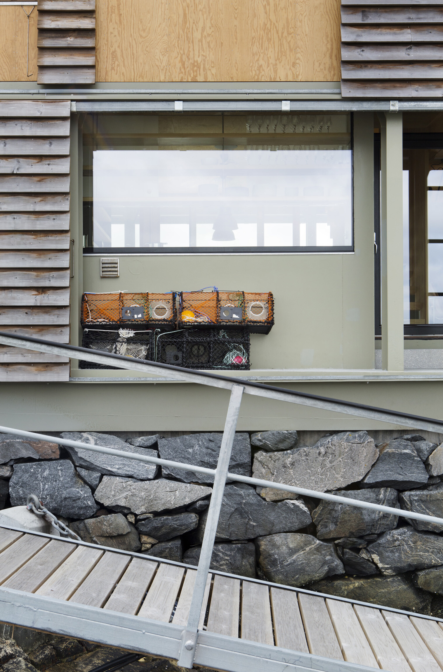 极端风暴后的匿名奇迹-17