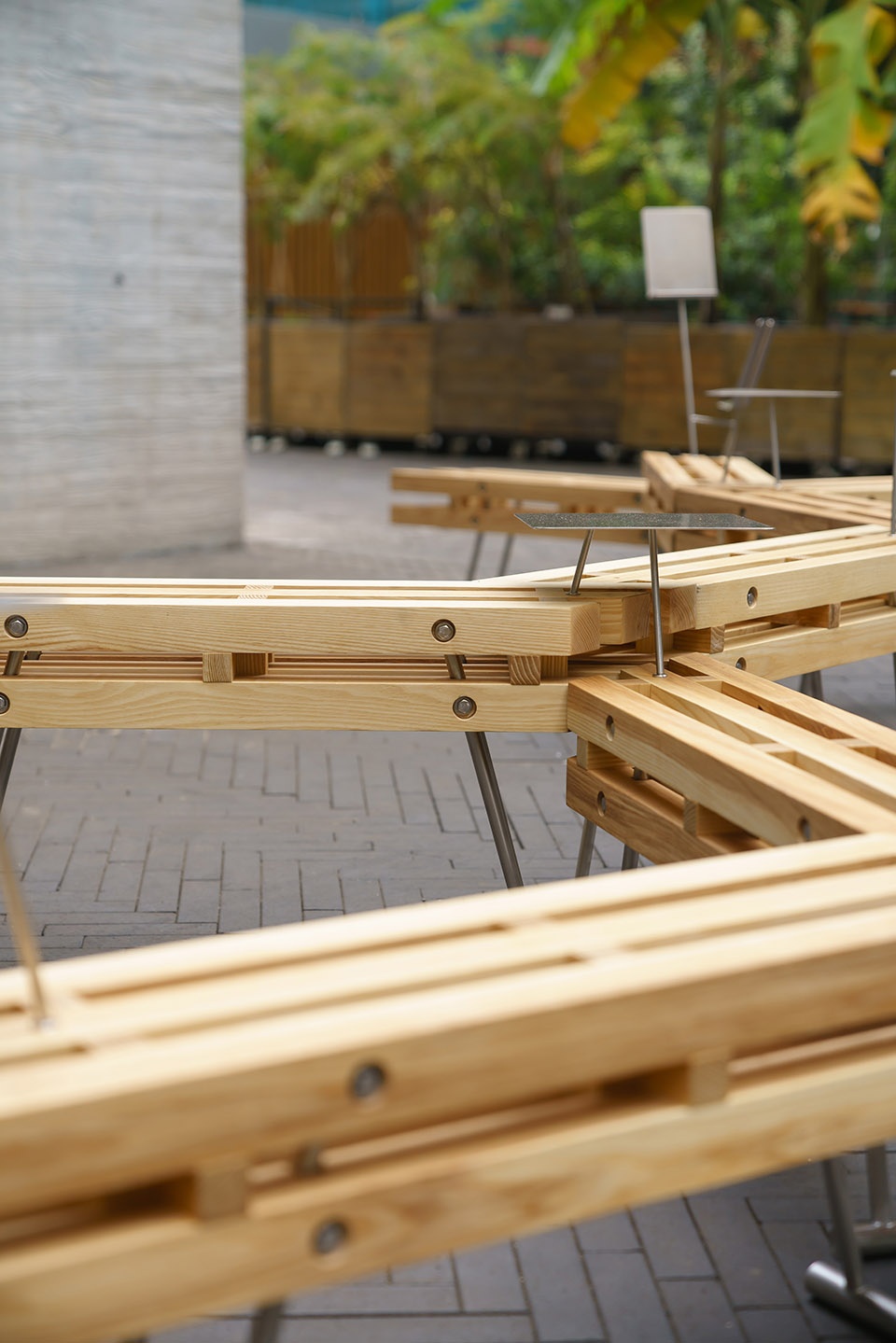 “连里枝”长椅丨中国香港丨纳研作室-5