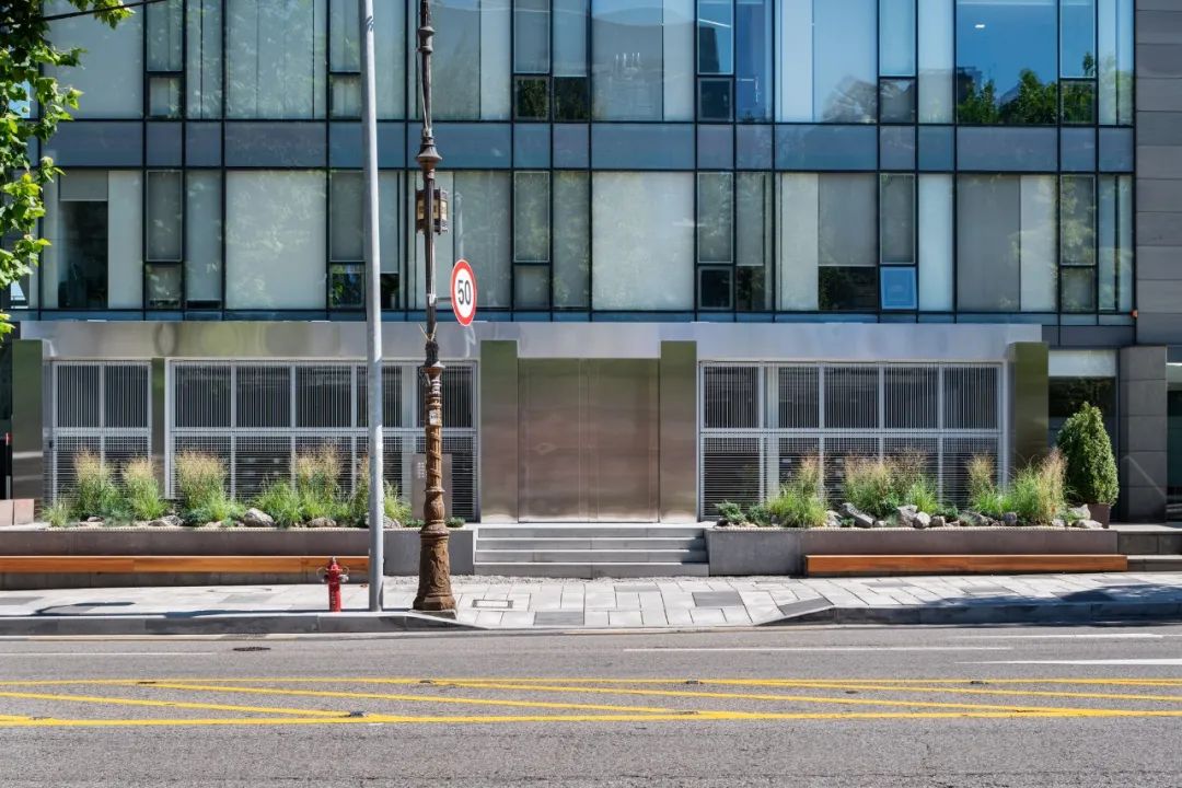 首尔创意团队打造城市中的自然空间-53