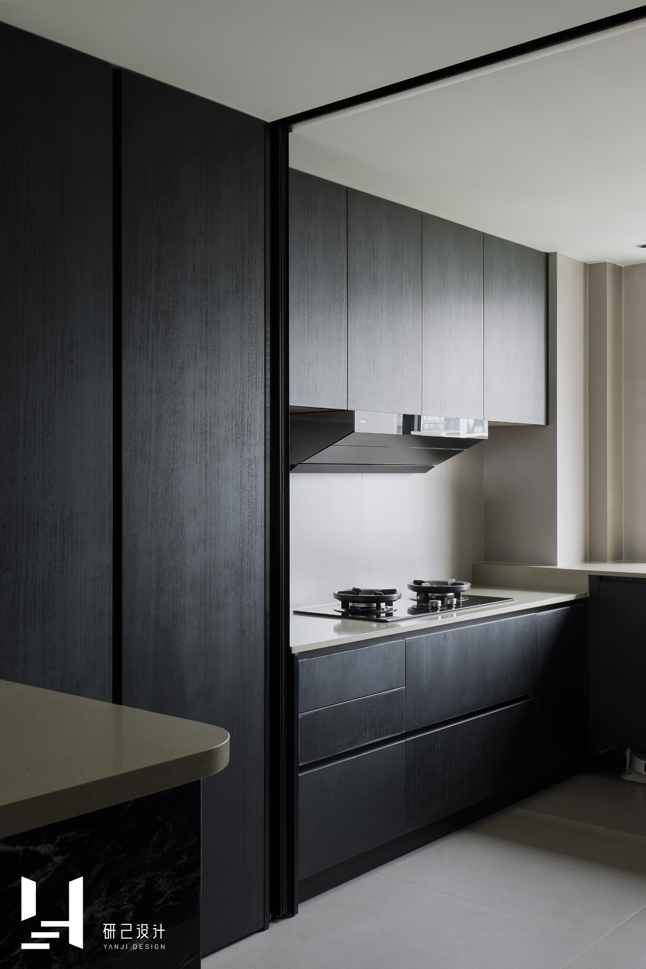 安徽芜湖国宾台142㎡ 《黑色圆舞曲》丨中国芜湖丨研己设计-25