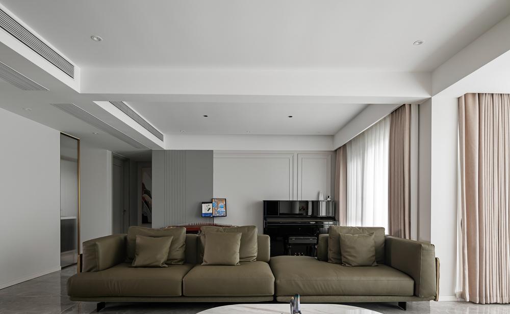 现代轻奢风四口之家设计-24