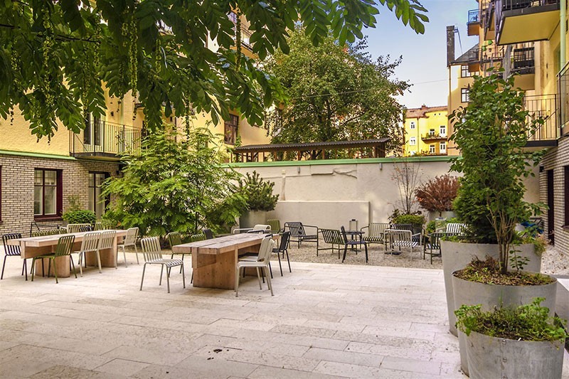 瑞典 29 平米微型公寓 | 酒店式布局,厨房岛台多功能设计-16