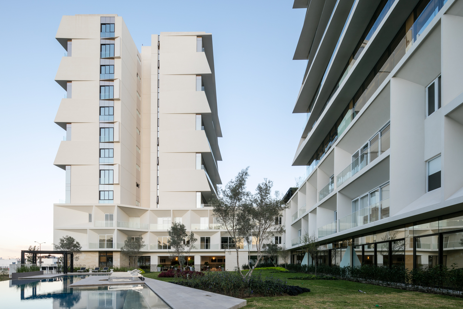 La Toscana Residential Building  AE Arquitectos-33