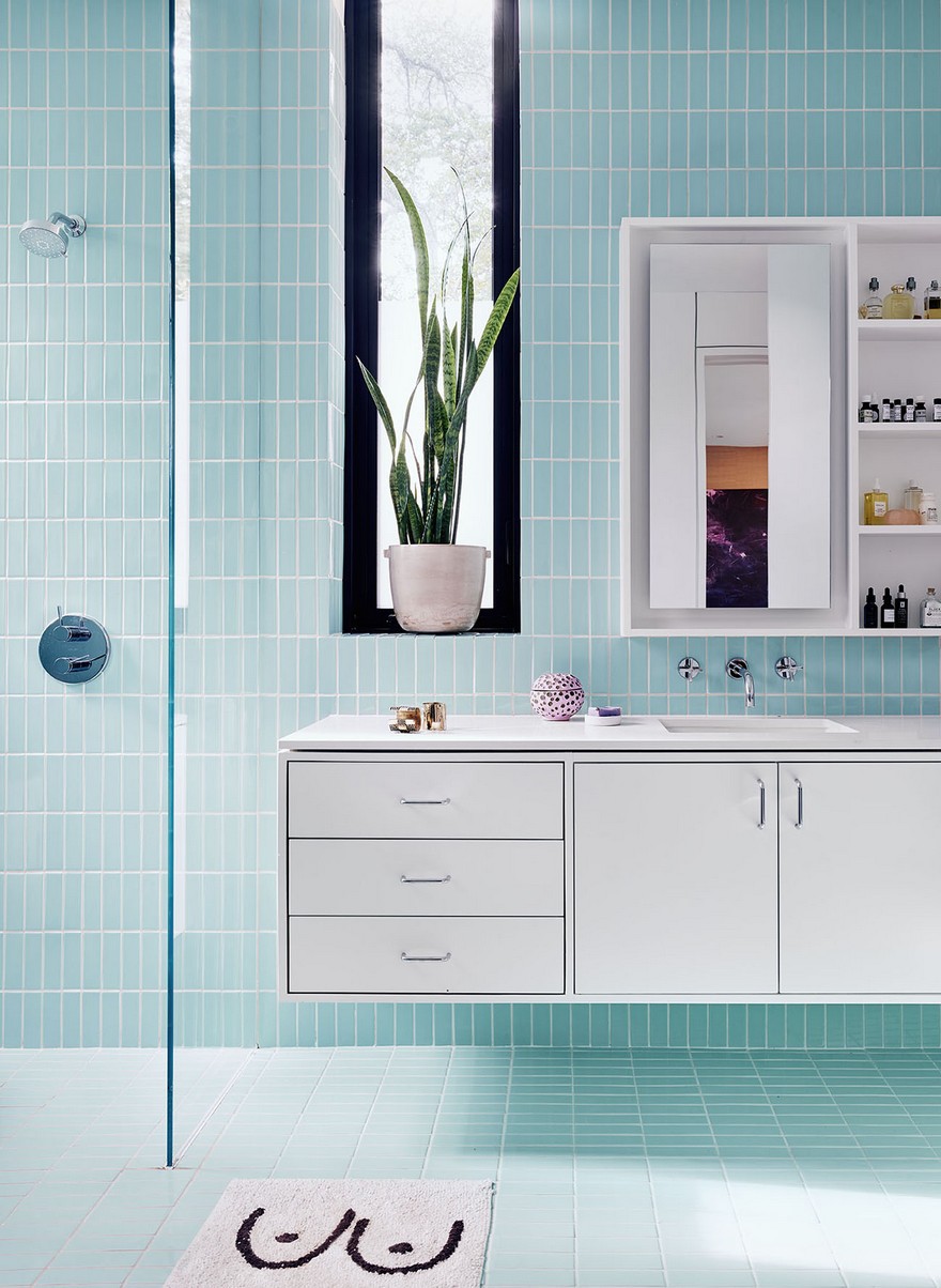 Paramount Residence Featuring an Elegant Exterior Coupled with a Colorful and Nuanced Interior-21