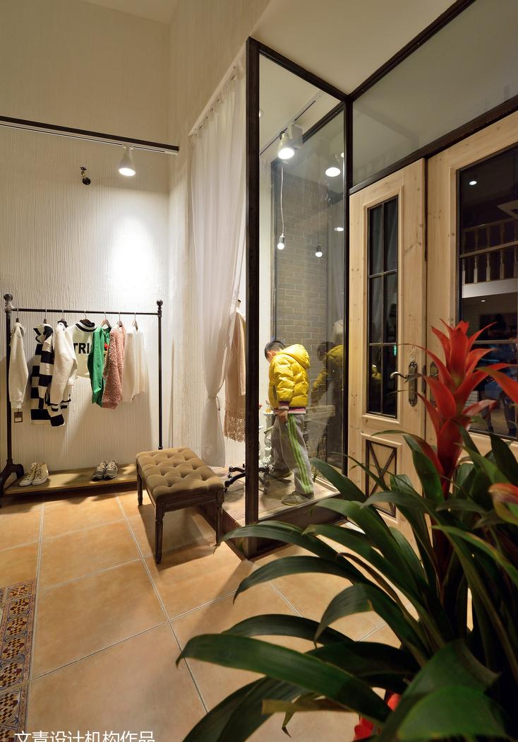 文青室内设计机构丨服装店丨春恋·岚乔 女装店-10