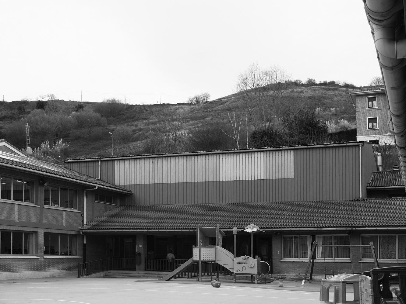 Altzaga School 翻新 · 延续原建筑风格的室内设计-28