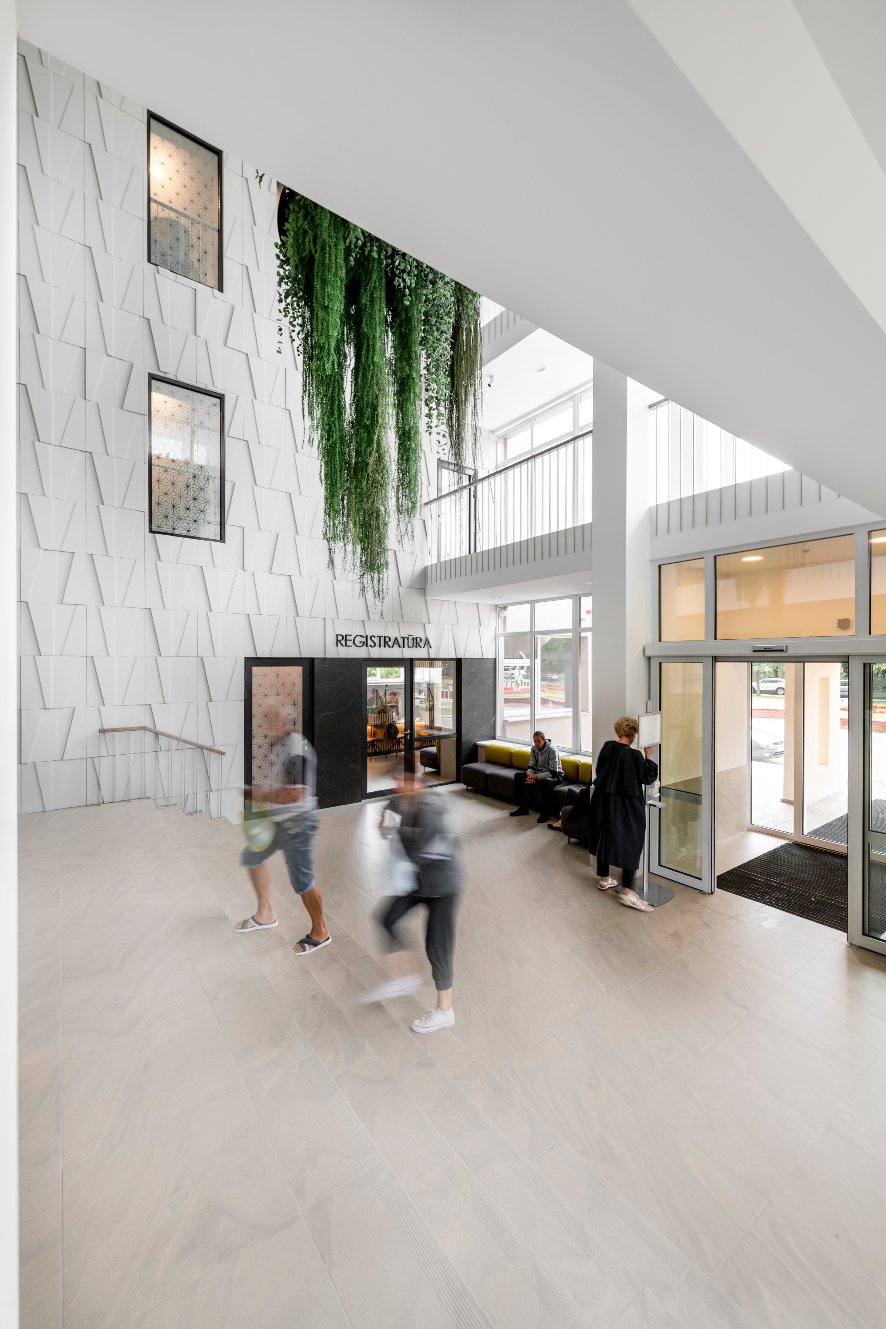 复古与现代共融，打造 70 年代建筑的焕新魅力-6