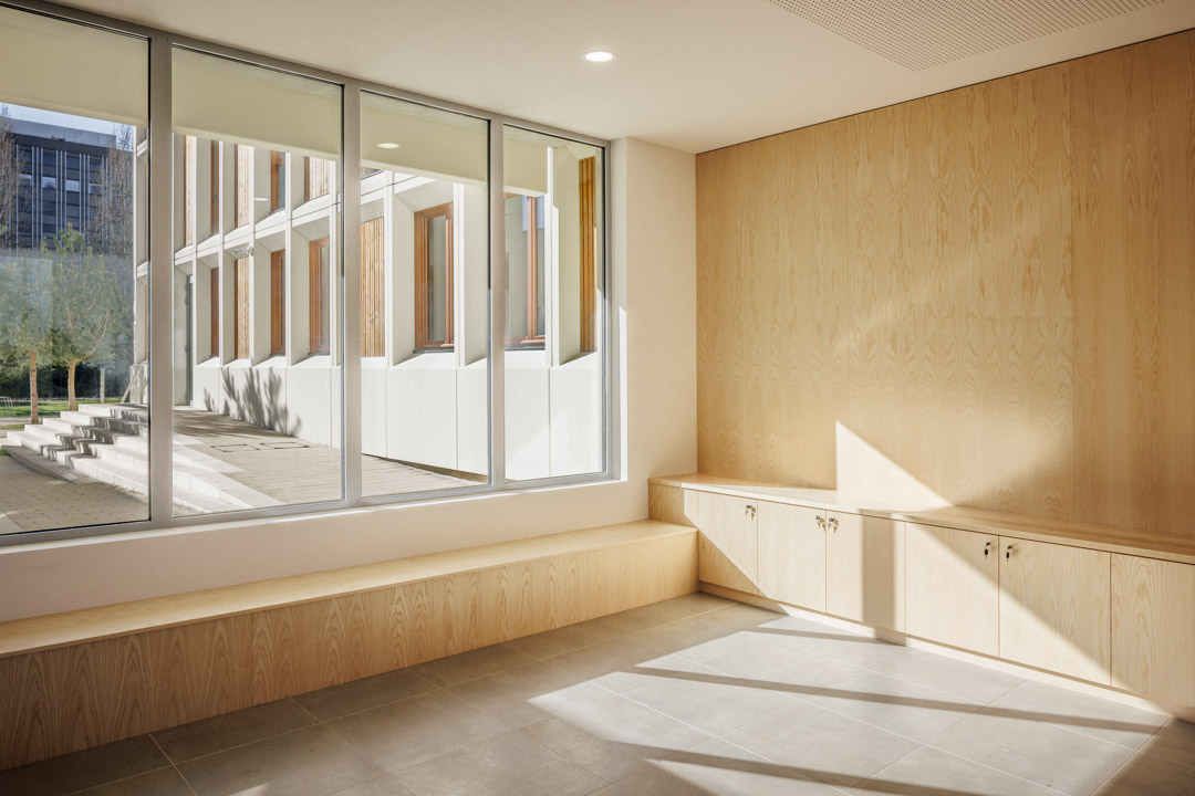 Training center, residence and workshops for apprentices | Atelier Téqui Architectes-33