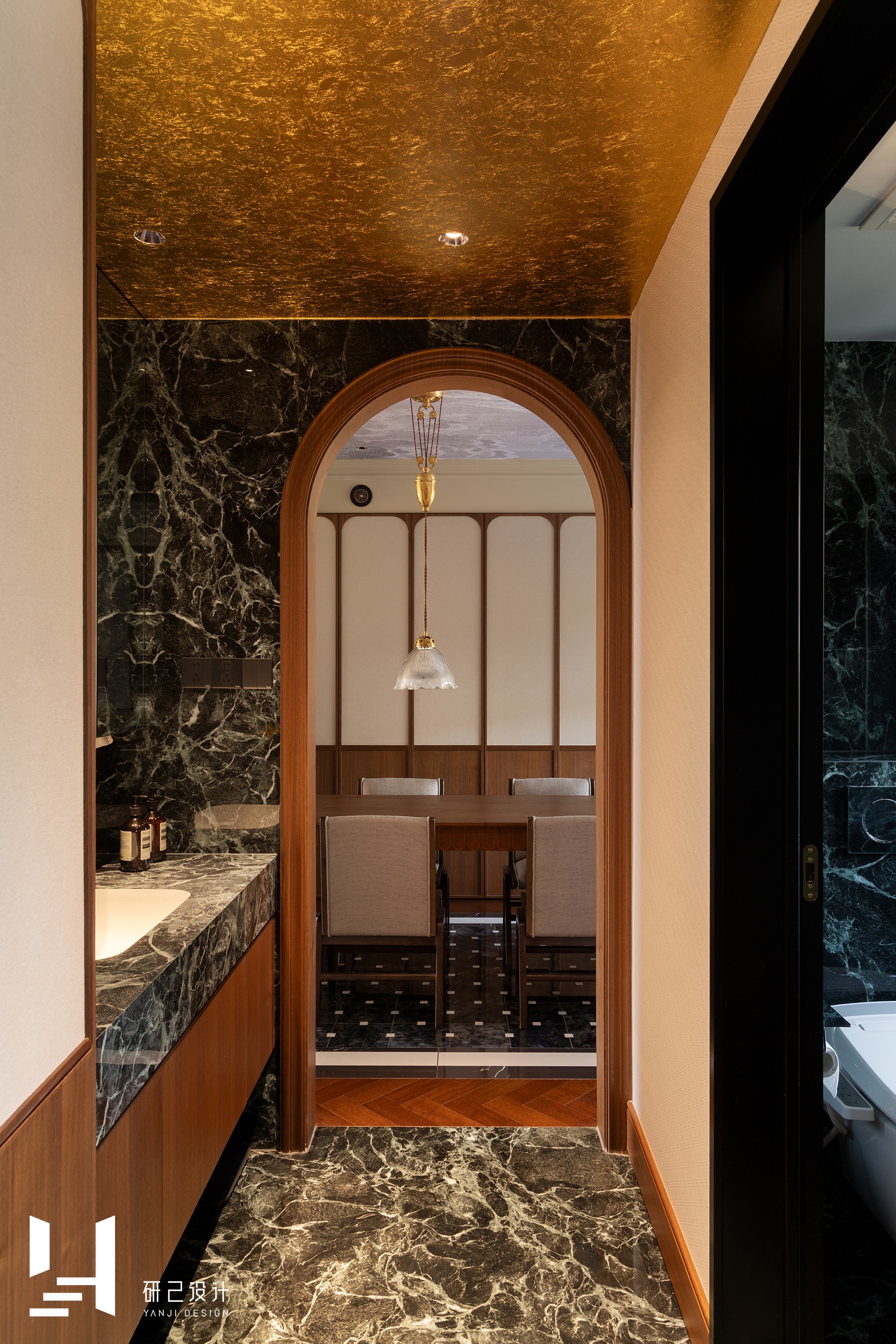 研己实景 · 中式的另一种可能性,150平华丽的复古东方之家丨中国芜湖丨研己设计-49