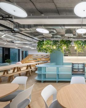 瑞士KISTLER打造居家感办公空间丨斯洛伐克布拉迪斯拉发丨Zeit Architect