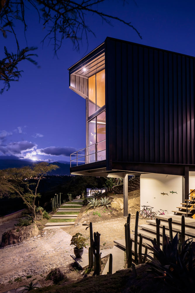 厄瓜多尔 Chiché河畔的现代绿意住宅-47