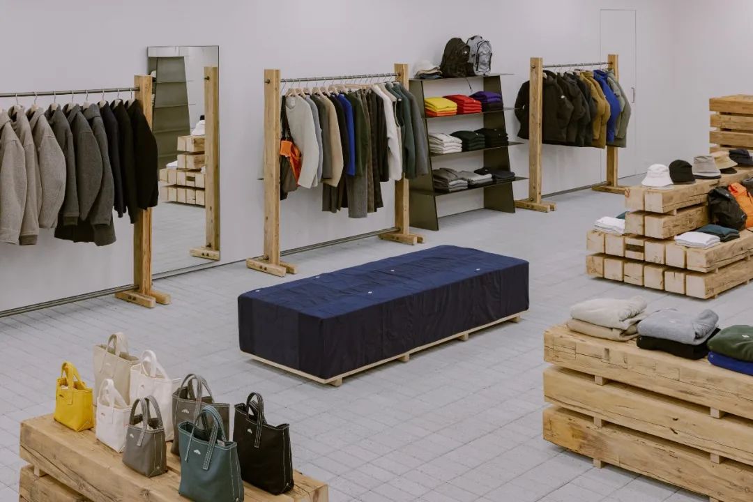 Danton 东京原宿旗舰店丨日本东京丨小大建築設計事務所-51