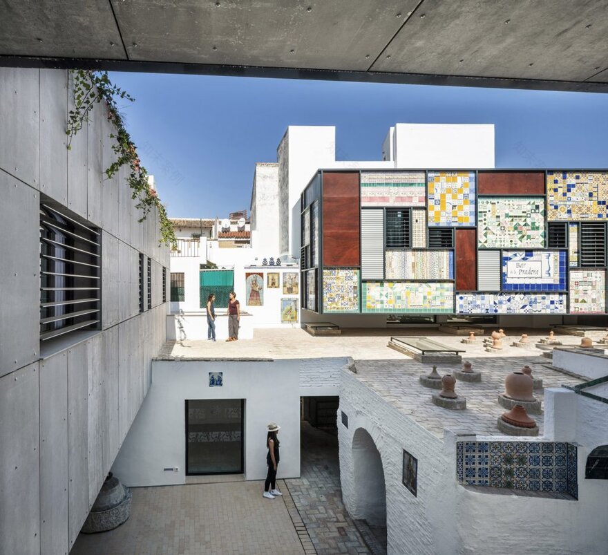 Restaurant and Hotel in Pottery Factory Montalván in Triana, Seville-36
