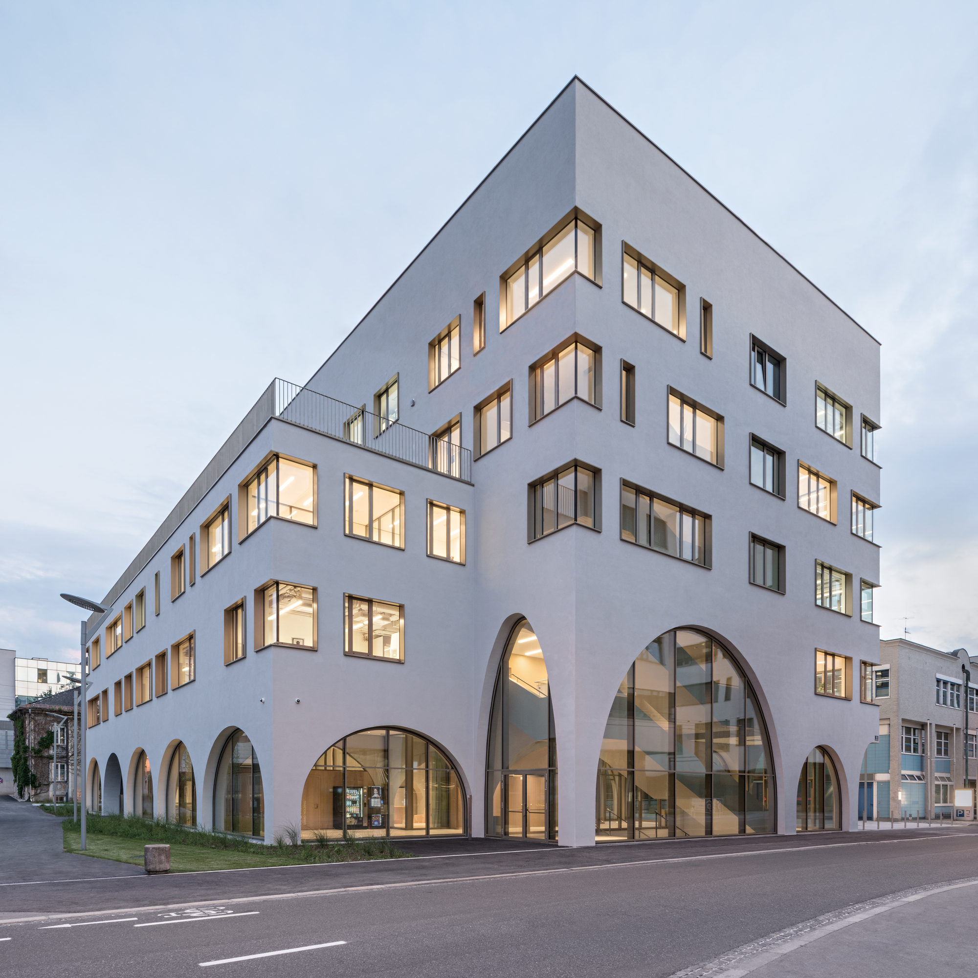 Institute of Pharmacy  / Berger+Parkkinen Associated Architects-32