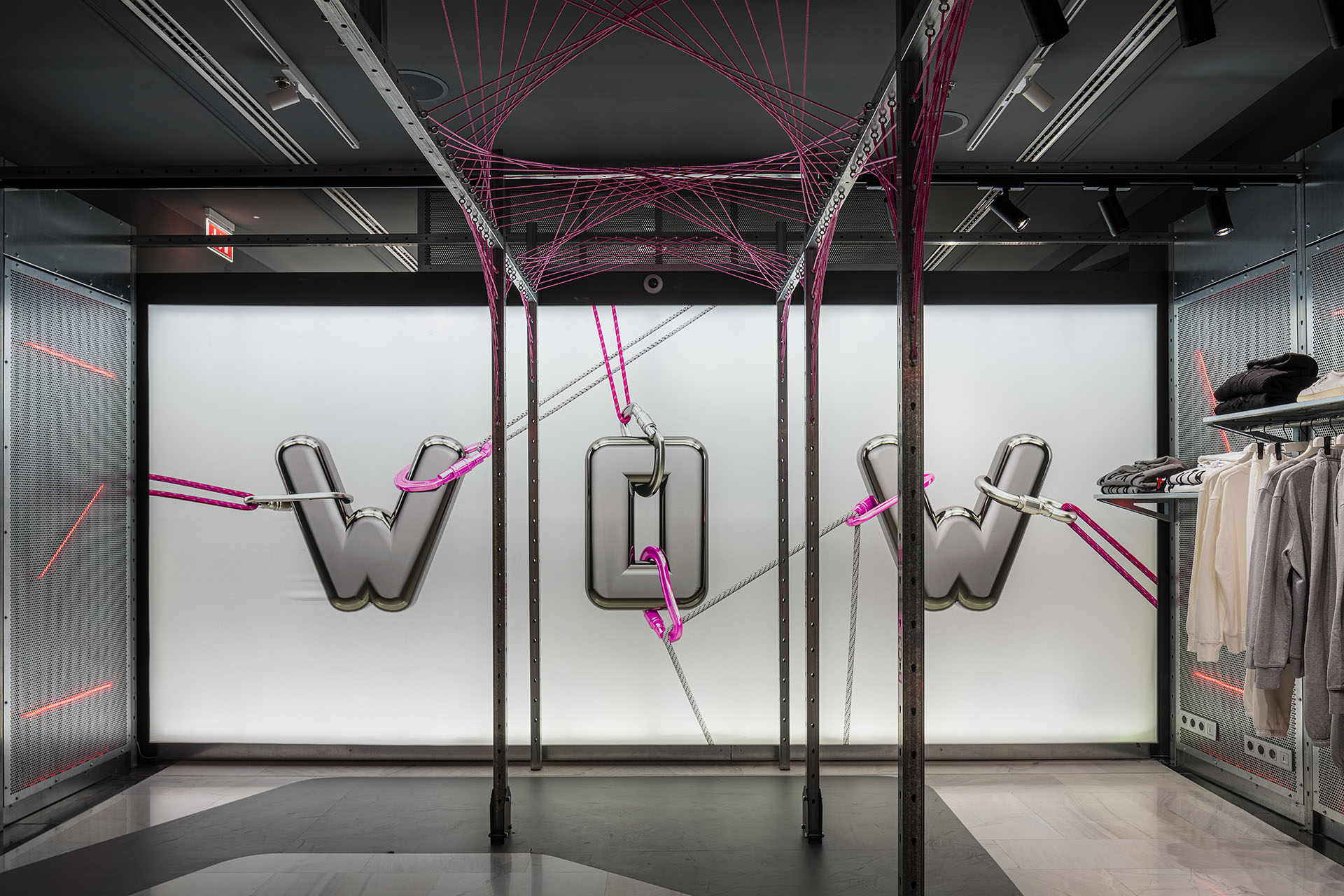 WOW 在线购物体验店丨西班牙马德里丨External Reference-0