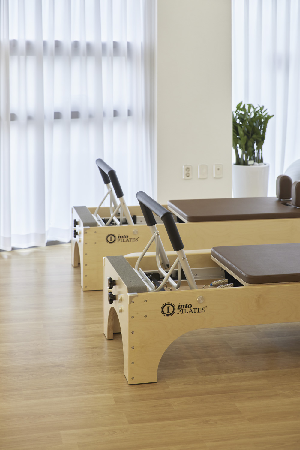 19 平米温馨高雅的瑜伽馆设计-12