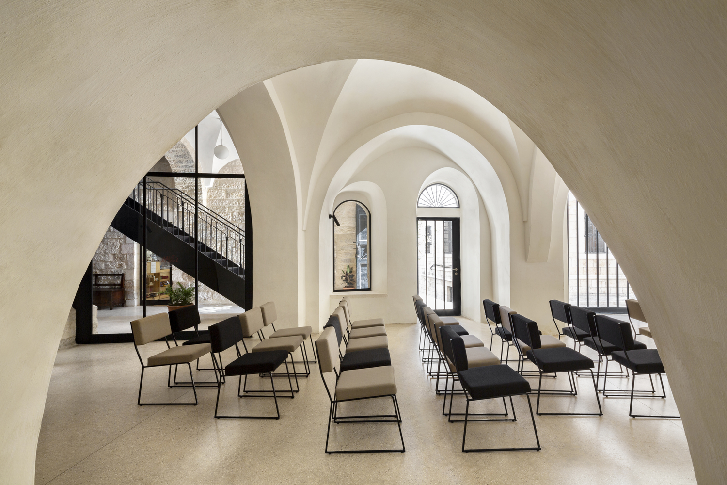 巴勒斯坦伯利恒 Dar Al Majous 历史建筑改造丨AAU ANASTAS-44