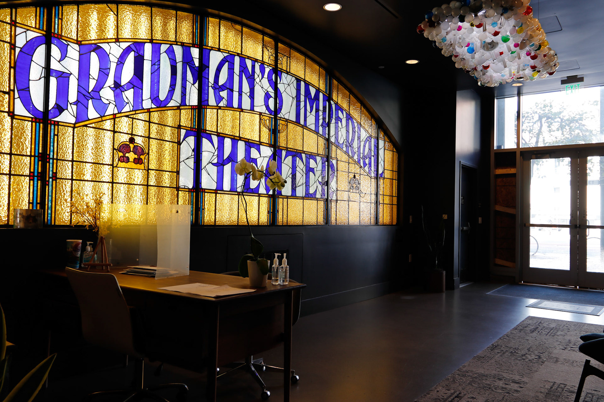 Market St, SF. 94103. AEB 5 Brackets-66